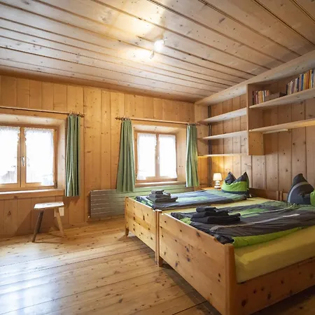 Feriehus Chasa Riatsch *