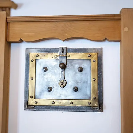 Дом отдыха Chasa Riatsch *