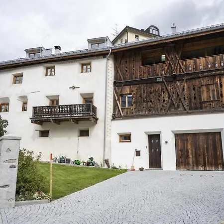 Дом отдыха Chasa Riatsch Ardez